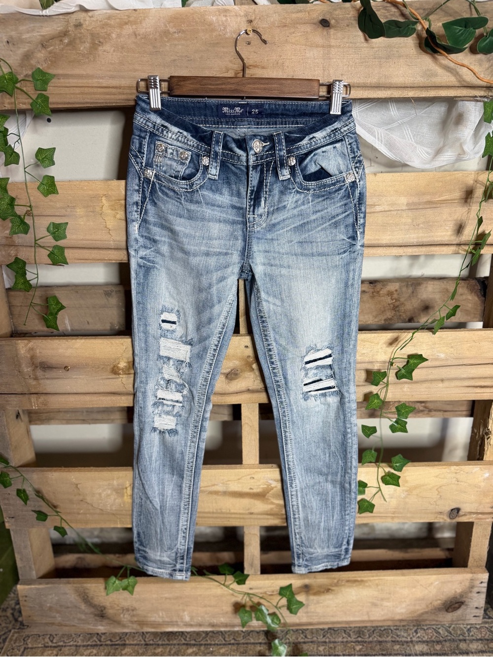 Miss Me Women's Light Blue Distressed Skinny Jeans with Embroidered Pockets - Picture 2 of 7